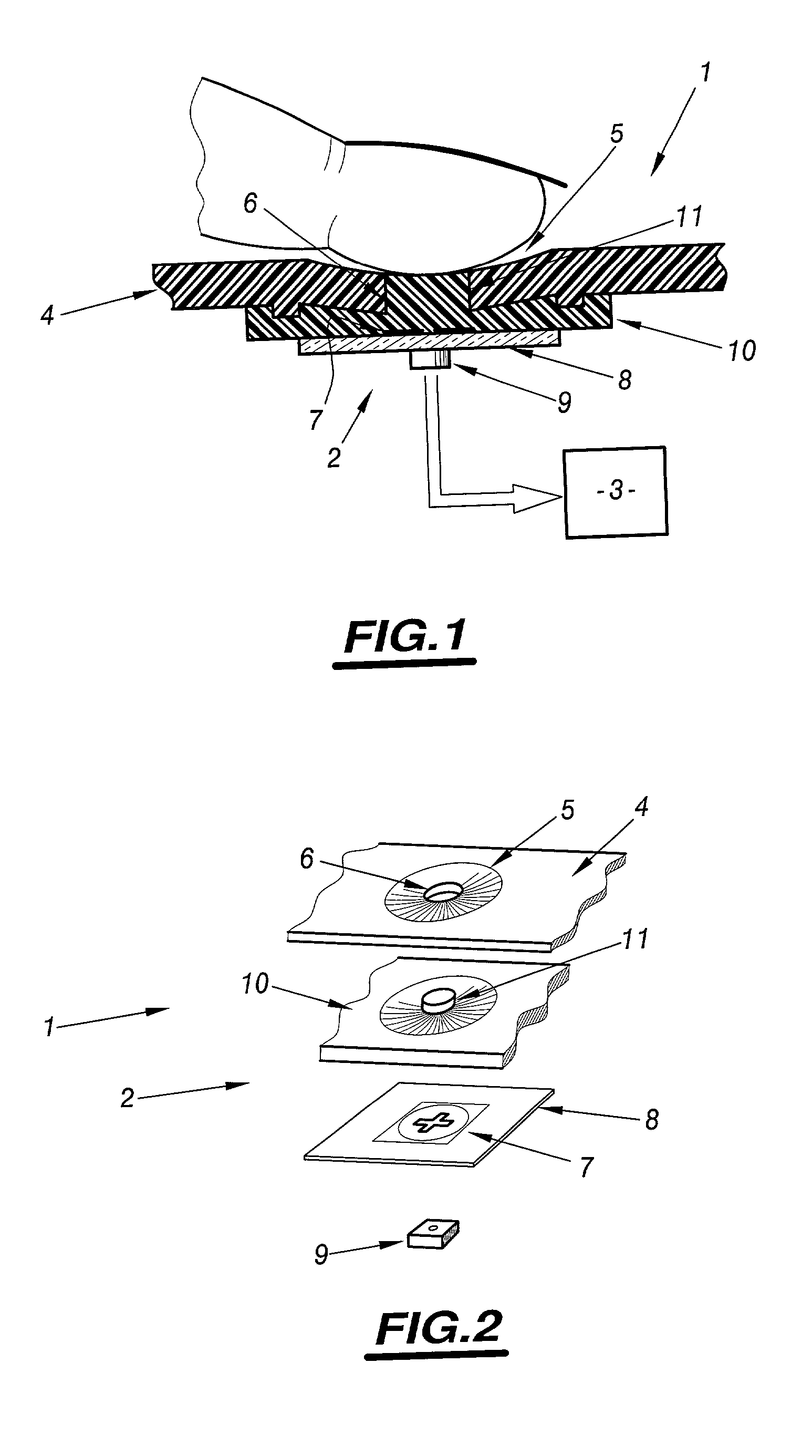 Capacitive control member for a functional member in particular of a motor vehicle, and a piece of equipment including such a member