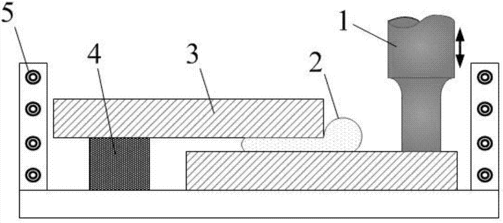 Method for improving strength of soldered seams on basis of thin-melt ultrasonic fine crystallization treatment in narrow gaps