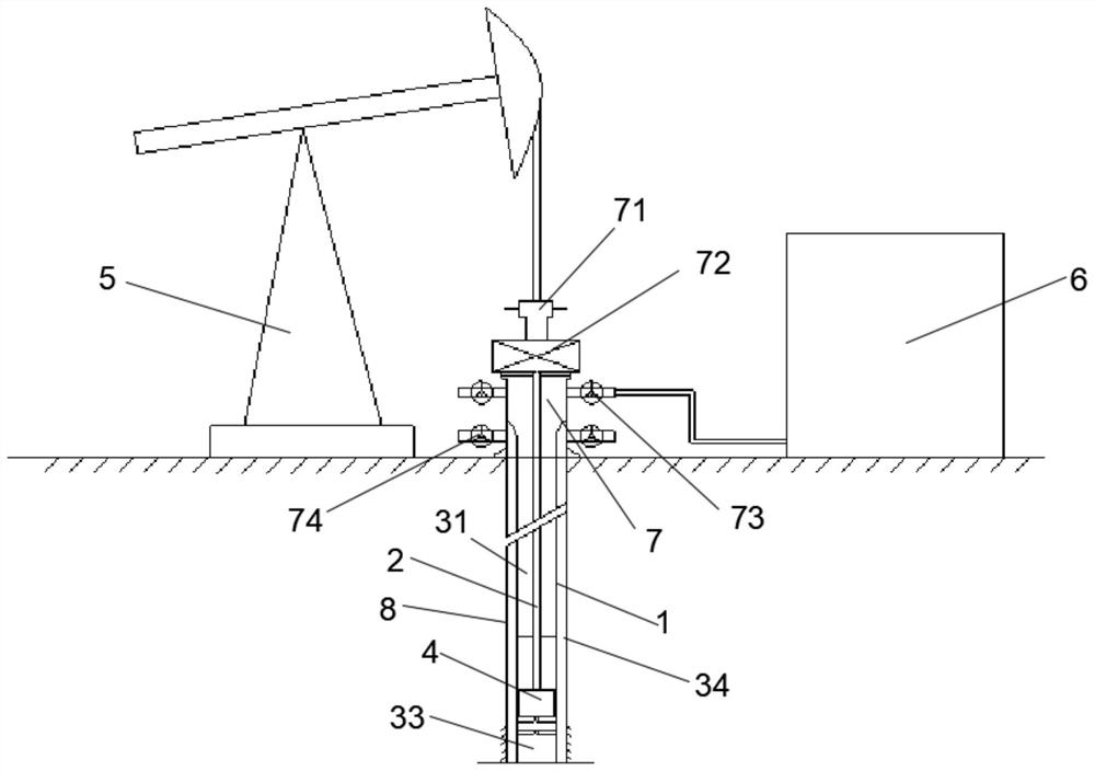 Downhole pressurizing water injection device and method