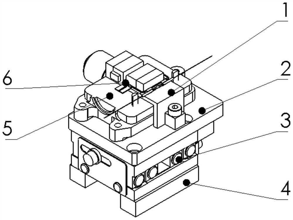 An automatic filament tensioning device and method with controllable tension force