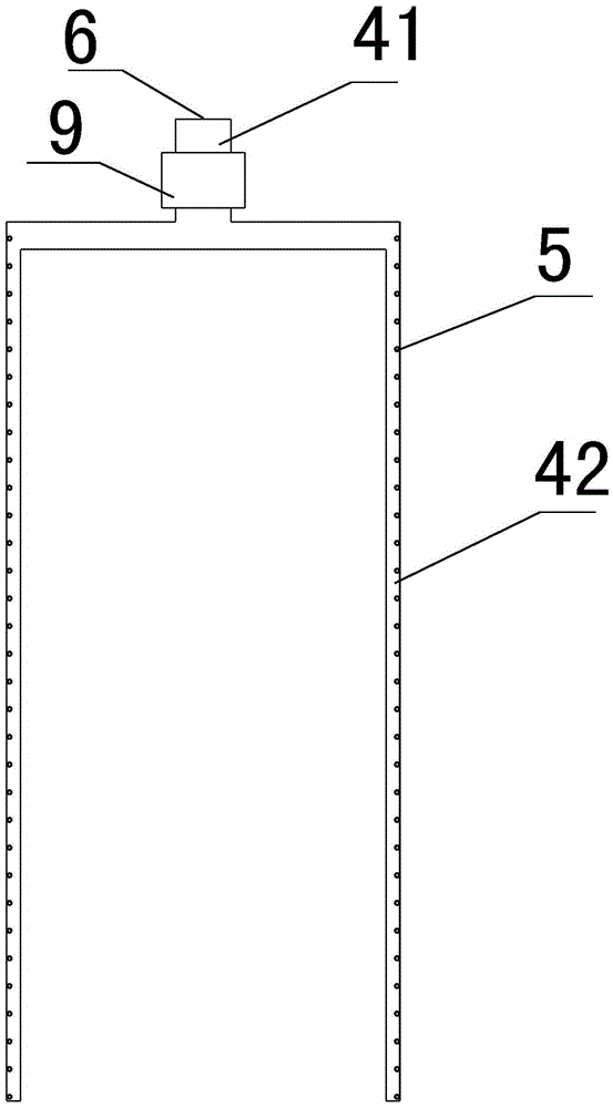 A loop hatching tank capable of automatically cleaning the water filter screen cover