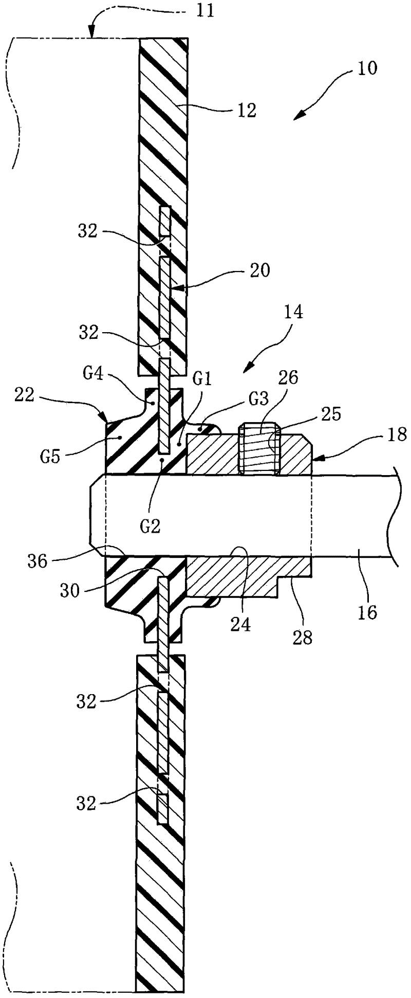 Vibration-isolating hub for air blower