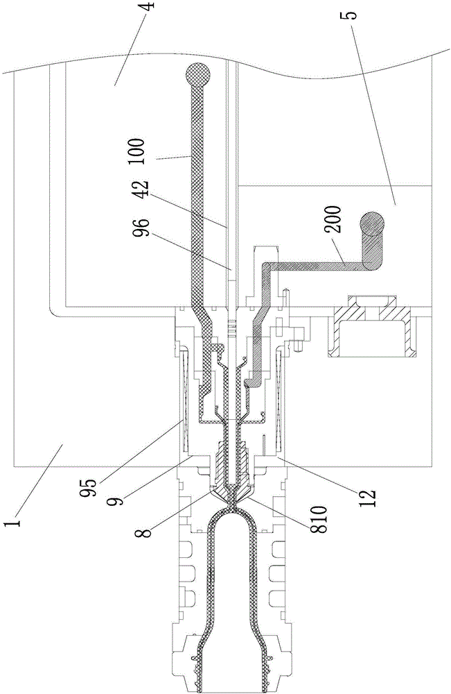 A hot runner mold with double-layer runners