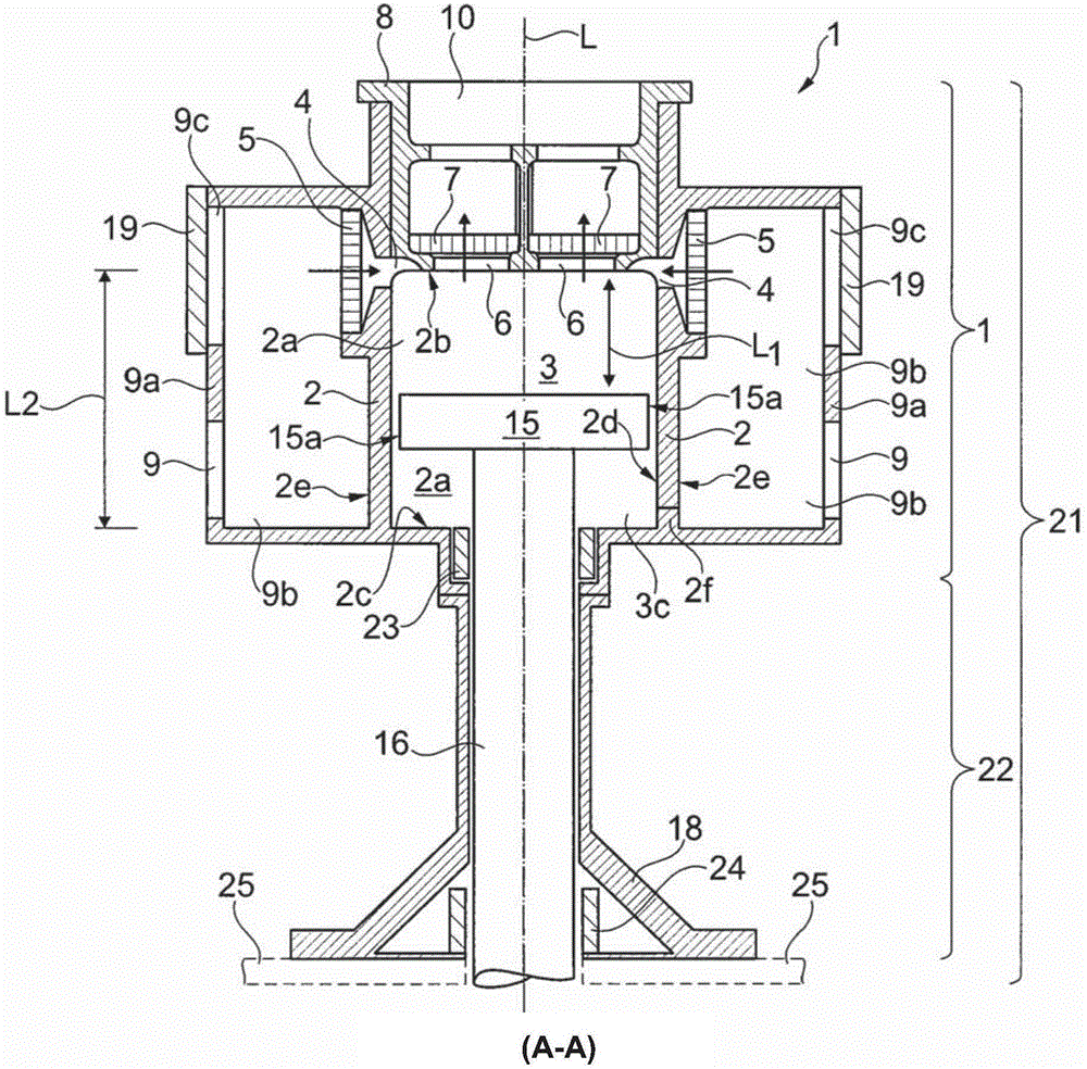 Housing upper part of labyrinth piston compressor and method for cooling same, and labyrinth piston compressor