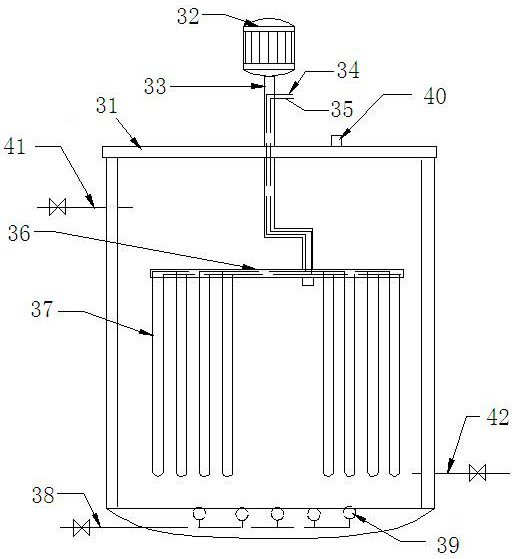 A method and equipment for continuous crystallization, crystal growth, dewaxing and refining to improve the quality of vegetable oil