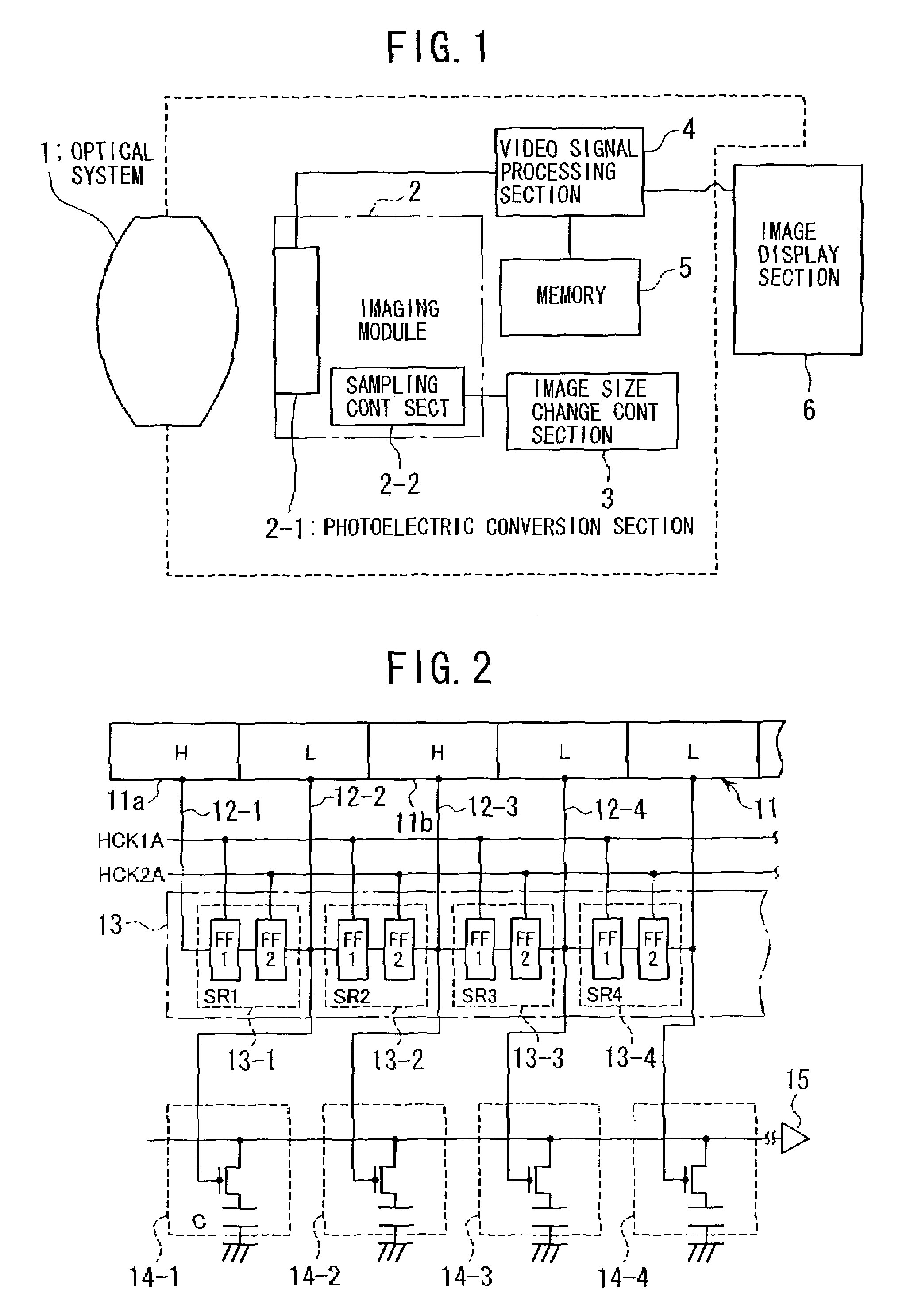 Imaging apparatus suppressing an occurrence of color moire