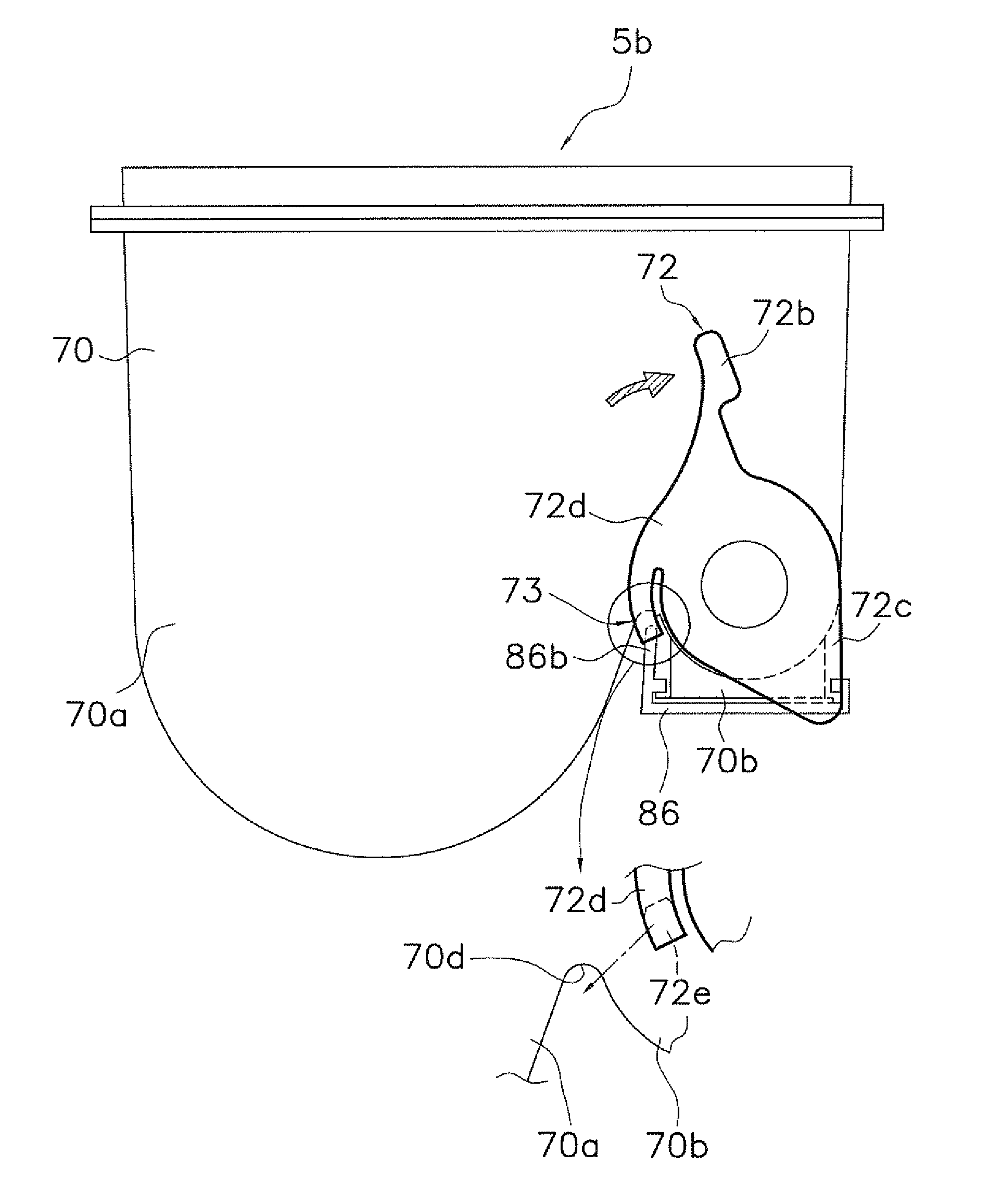 Toner cartridge, and shutter structure for the same