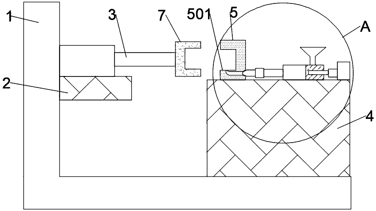 Point pouring type high-efficiency and high-accuracy injection mold