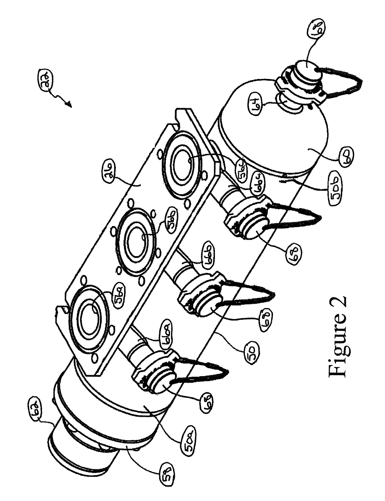 Fluid liner wear indicator for suction manifold of reciprocating pump assembly