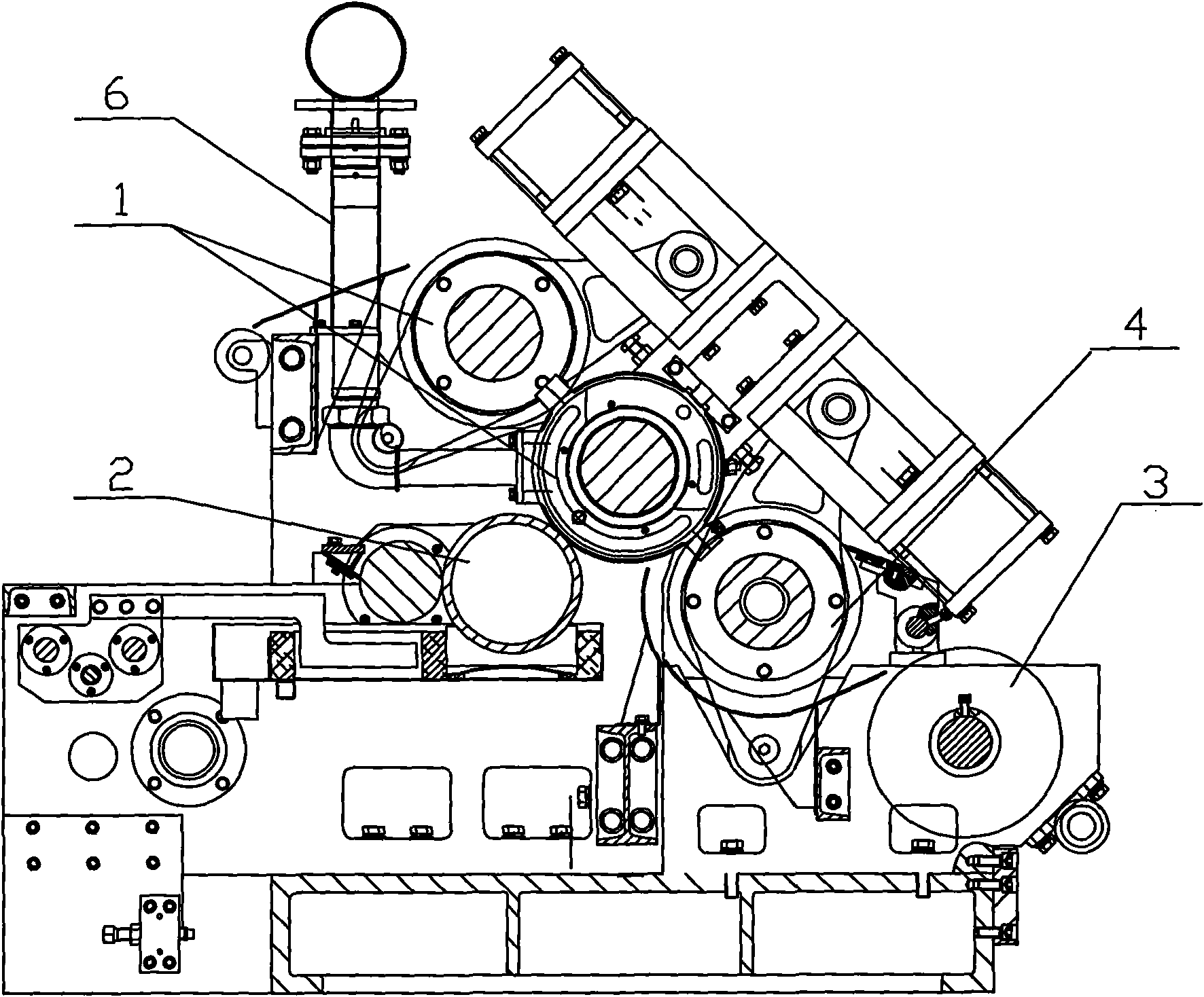 Corrugating machine capable of quickly changing roll