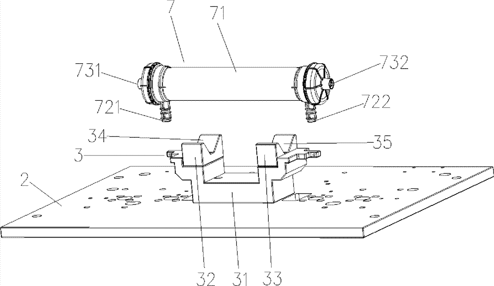 Automatic capping machine for dialyzate opening protective caps of hollow fiber type dialyzer