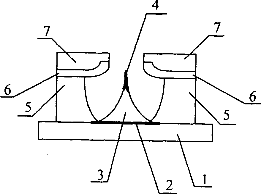 Panel display having adulterated polycrystal silicon field emission cathode array structure and its manufacturing technology