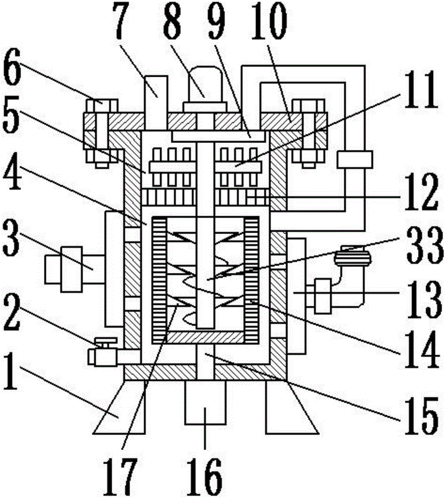 Air convection crushing device with preliminary crushing function