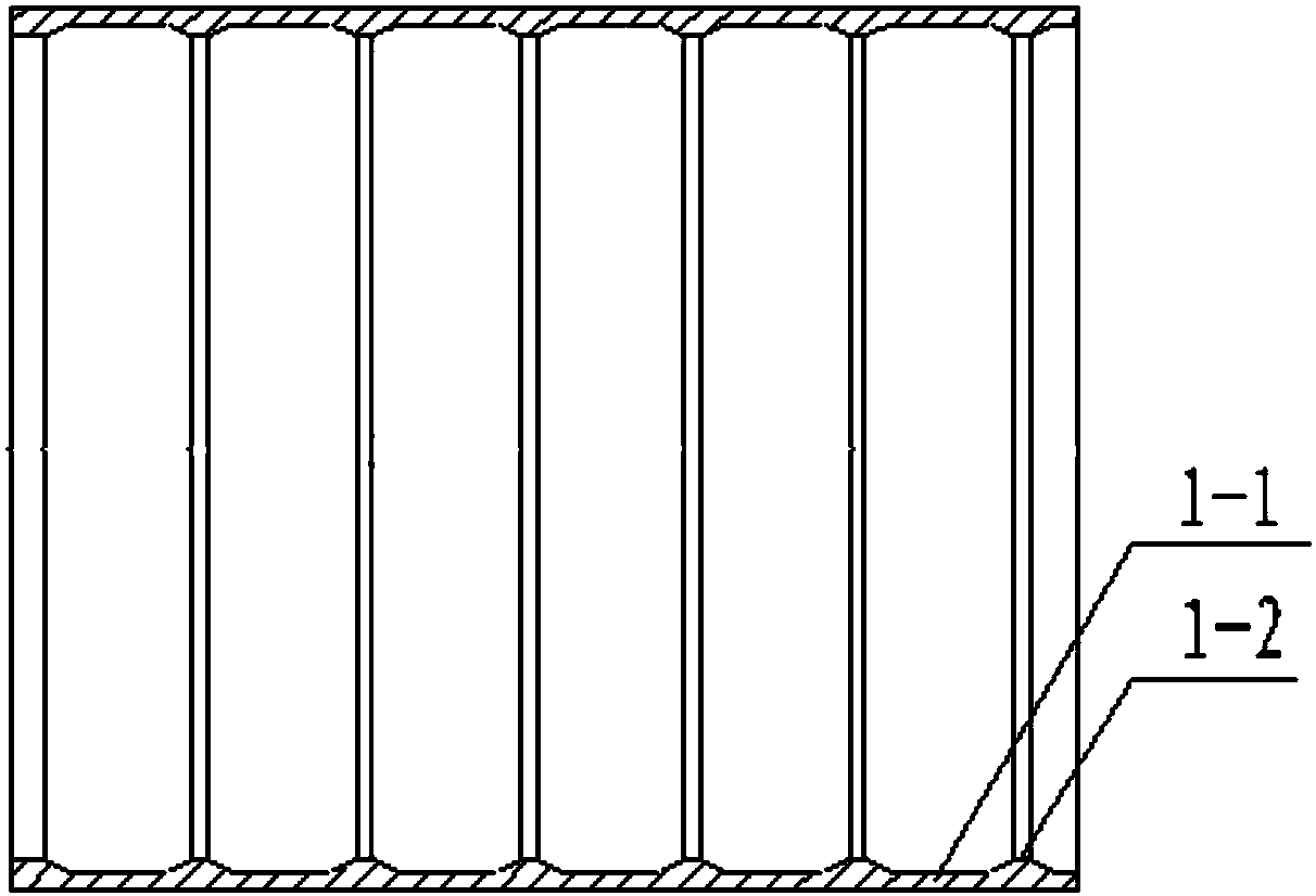 Spinning tool for barrel with inner circumferential rib and forming method