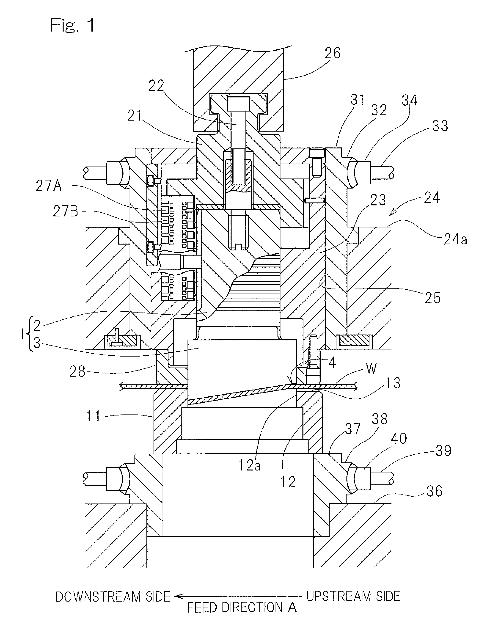 Nibbler assembly for punch press and method of forming elongated hole in sheet material