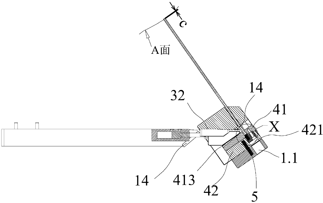 Cloth hanging mechanism of automobile instrument panel net cloth