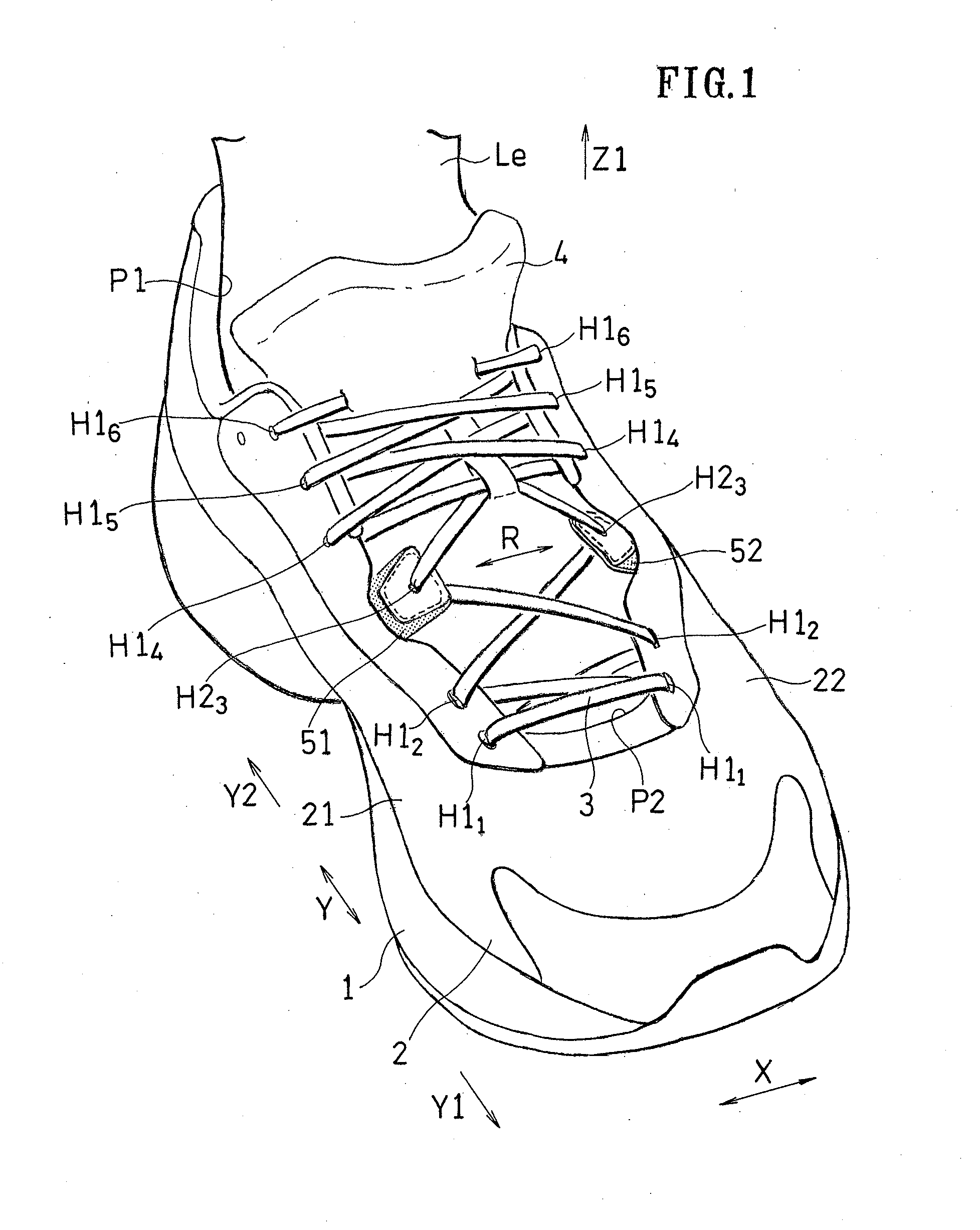 Shoe having lace fitting structure