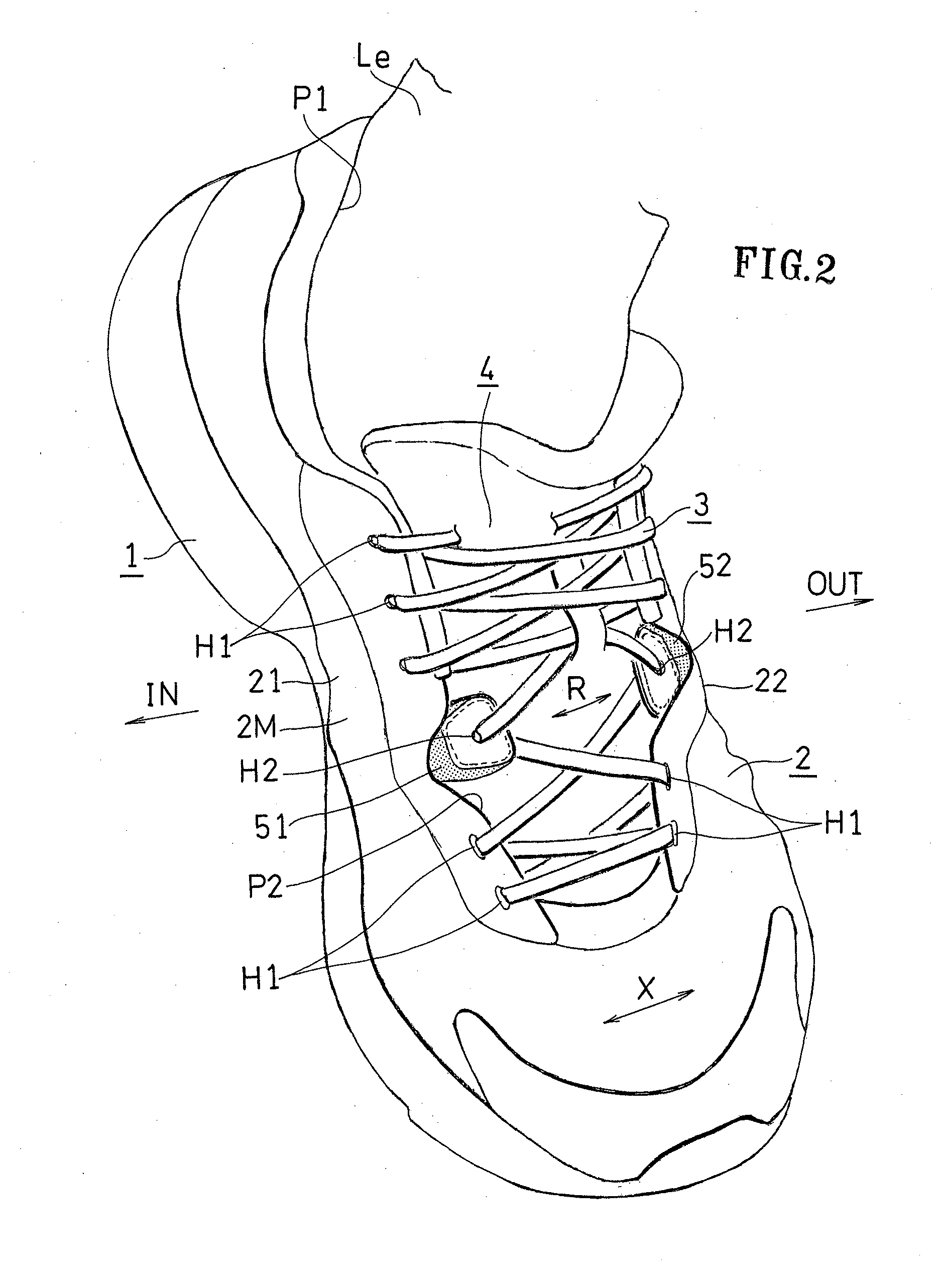 Shoe having lace fitting structure