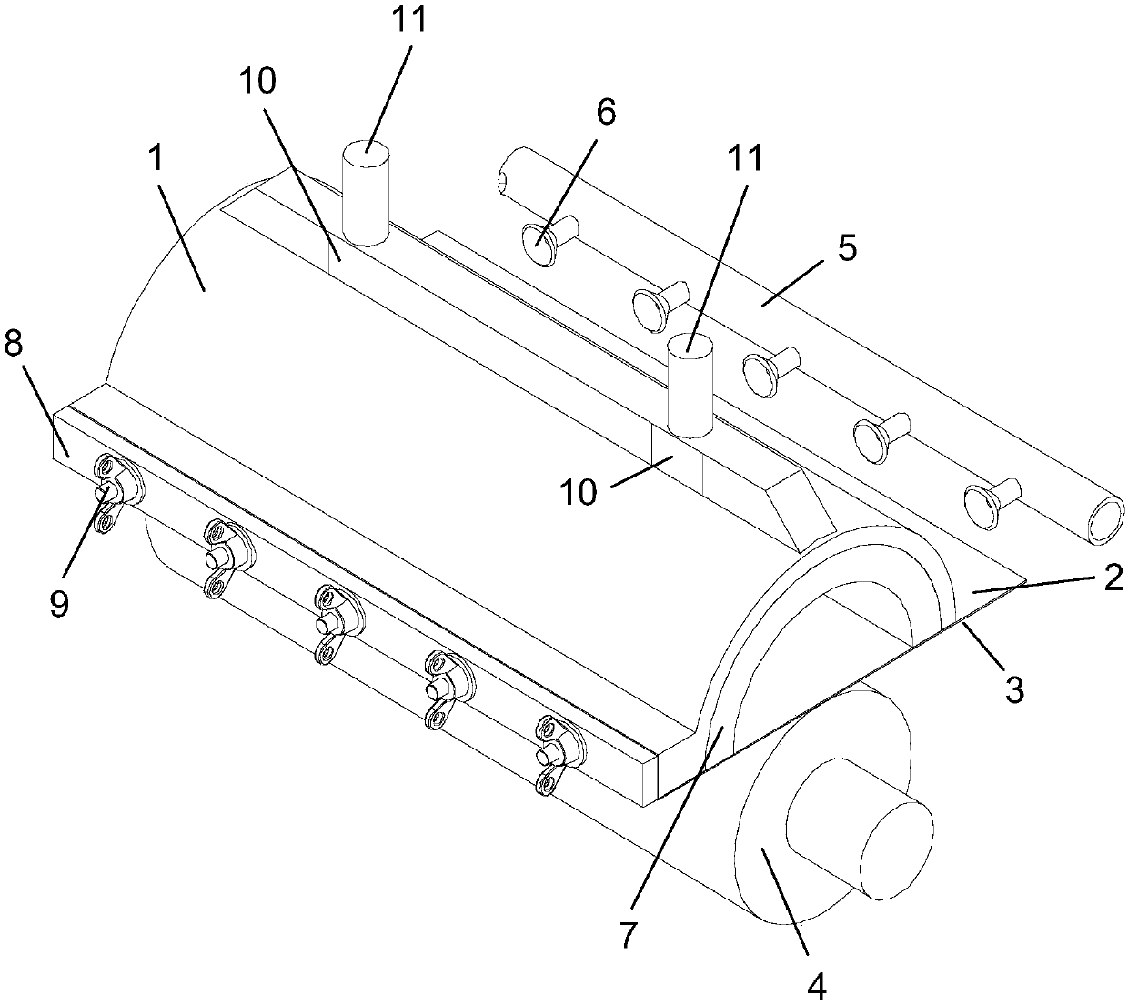 Machining device for improving roller surface clearness and machining method thereof