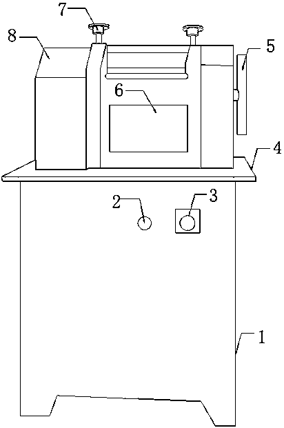 Rotatable flaking device for cable conductor insulating layer