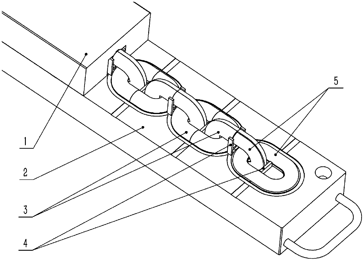 Composite round-link chain forming mold