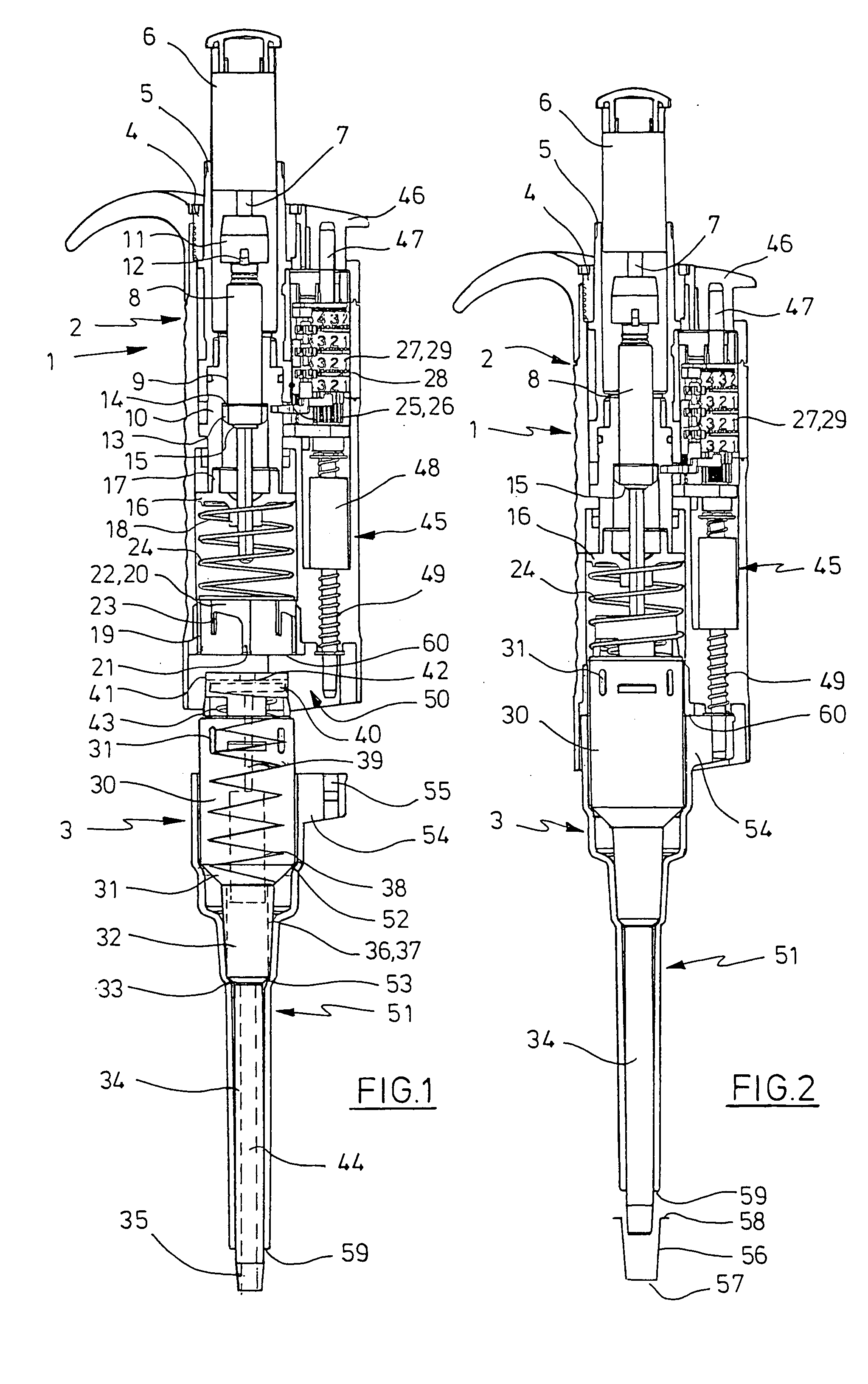 Pipetting device with an ejection device for pipette tips