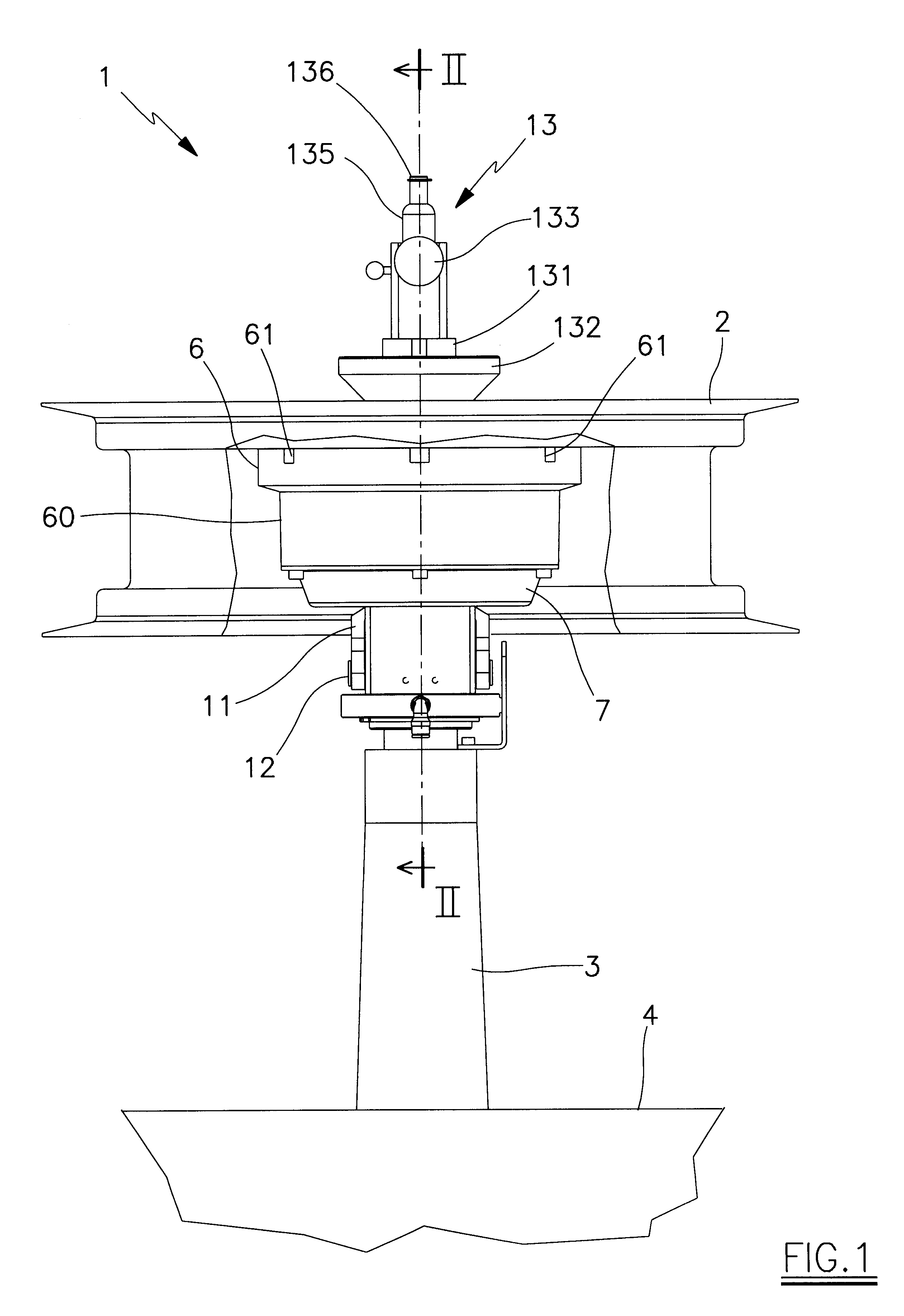 Wheel rim locking device for tire removal machines