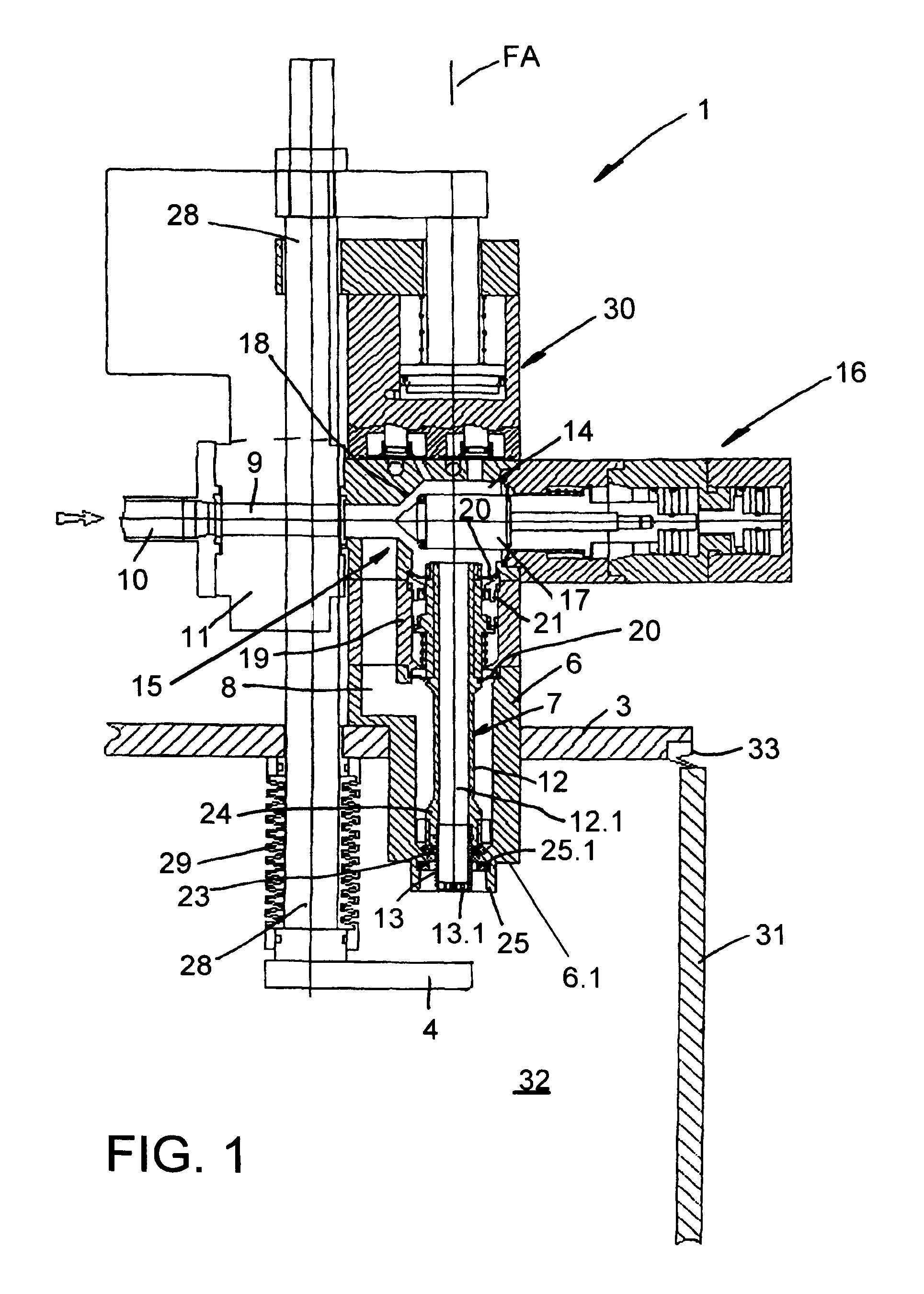 Beverage bottling plant having a filling machine with multiple beverage filling elements, a filling machine with multiple beverage filling elements, a filling element and related method