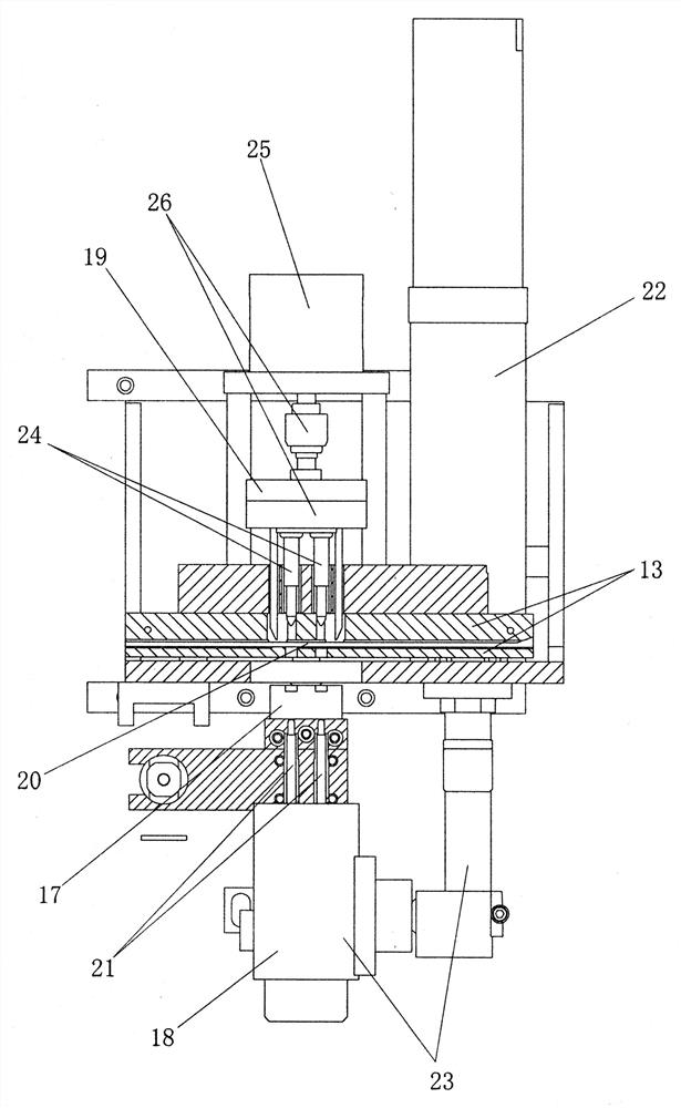 Full-automatic manufacturing and mounting machine for plastic handle of metal packaging tin