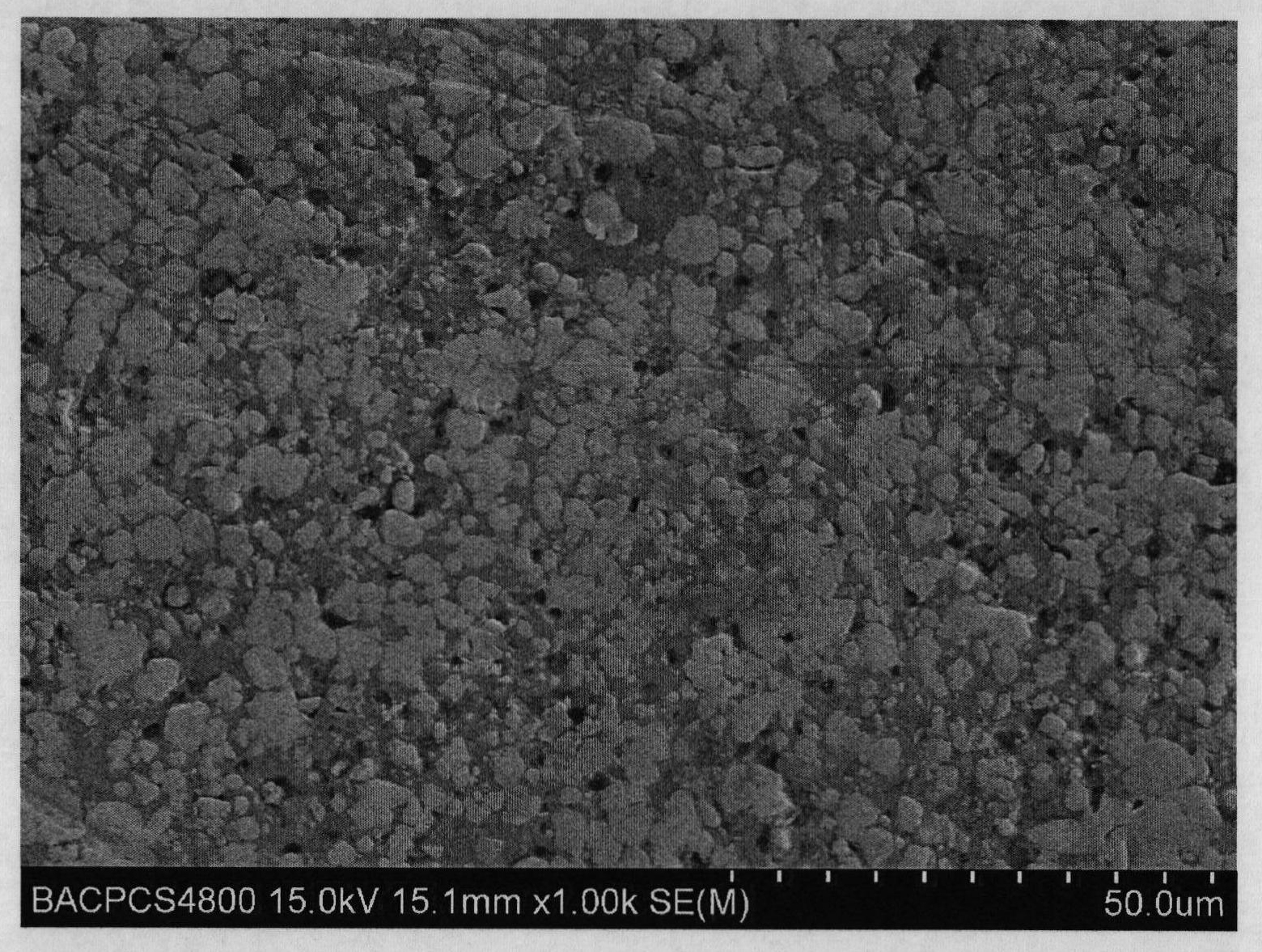 Tungsten-copper alloy with low skeleton connectivity and preparation method thereof