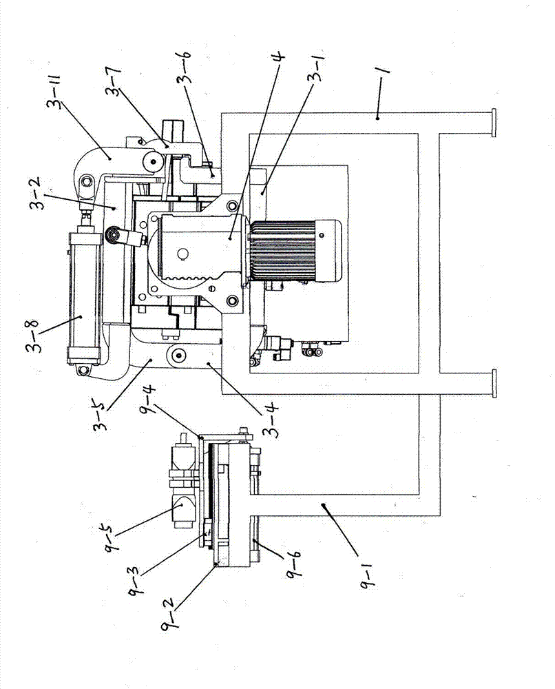 Rotary foaming mold frame