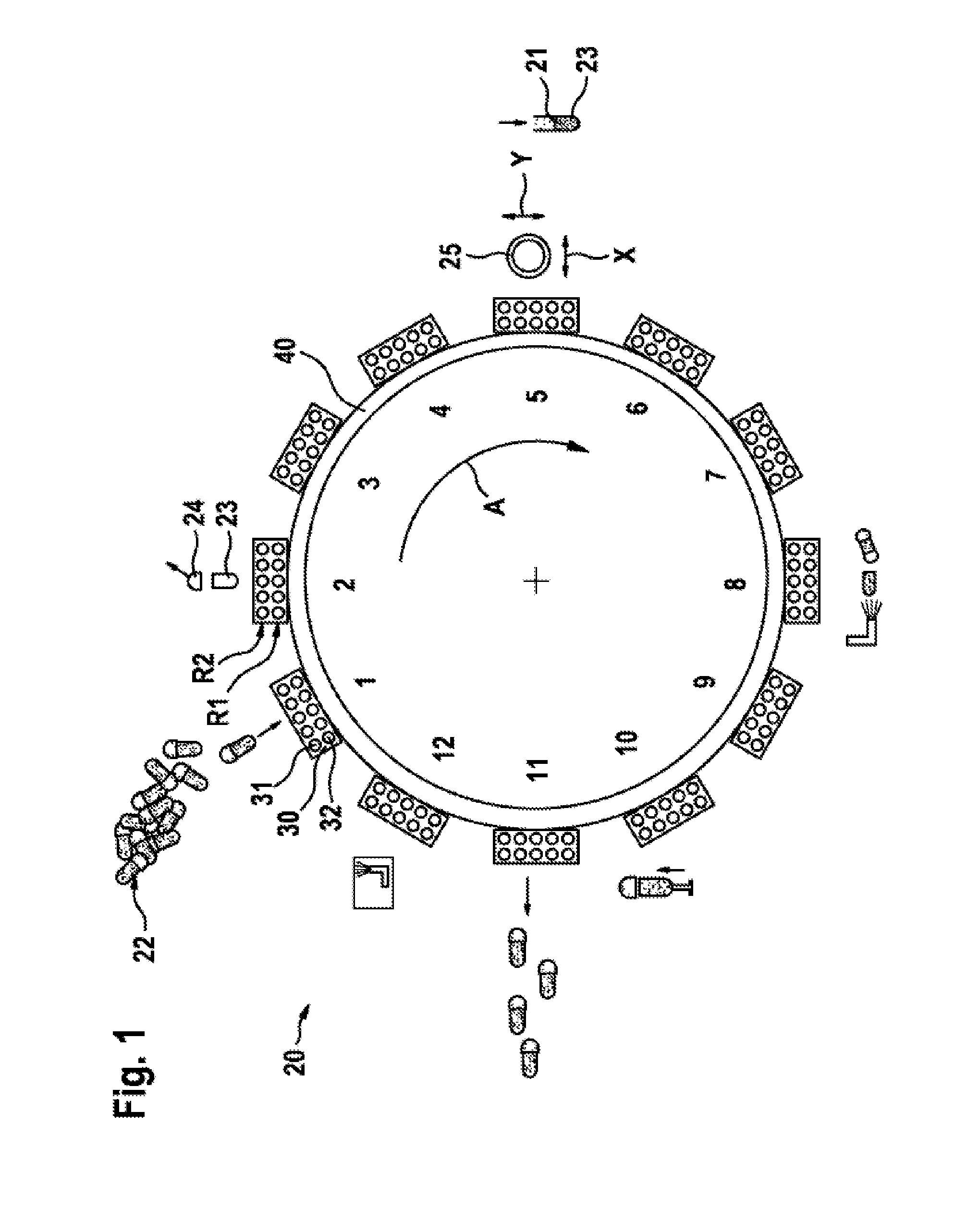 Device for introducing filling material into capsules