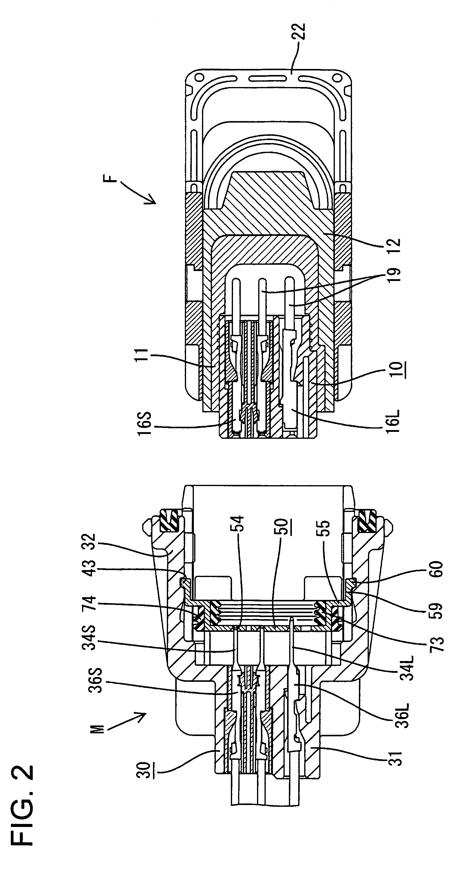 Connector with a moving plate