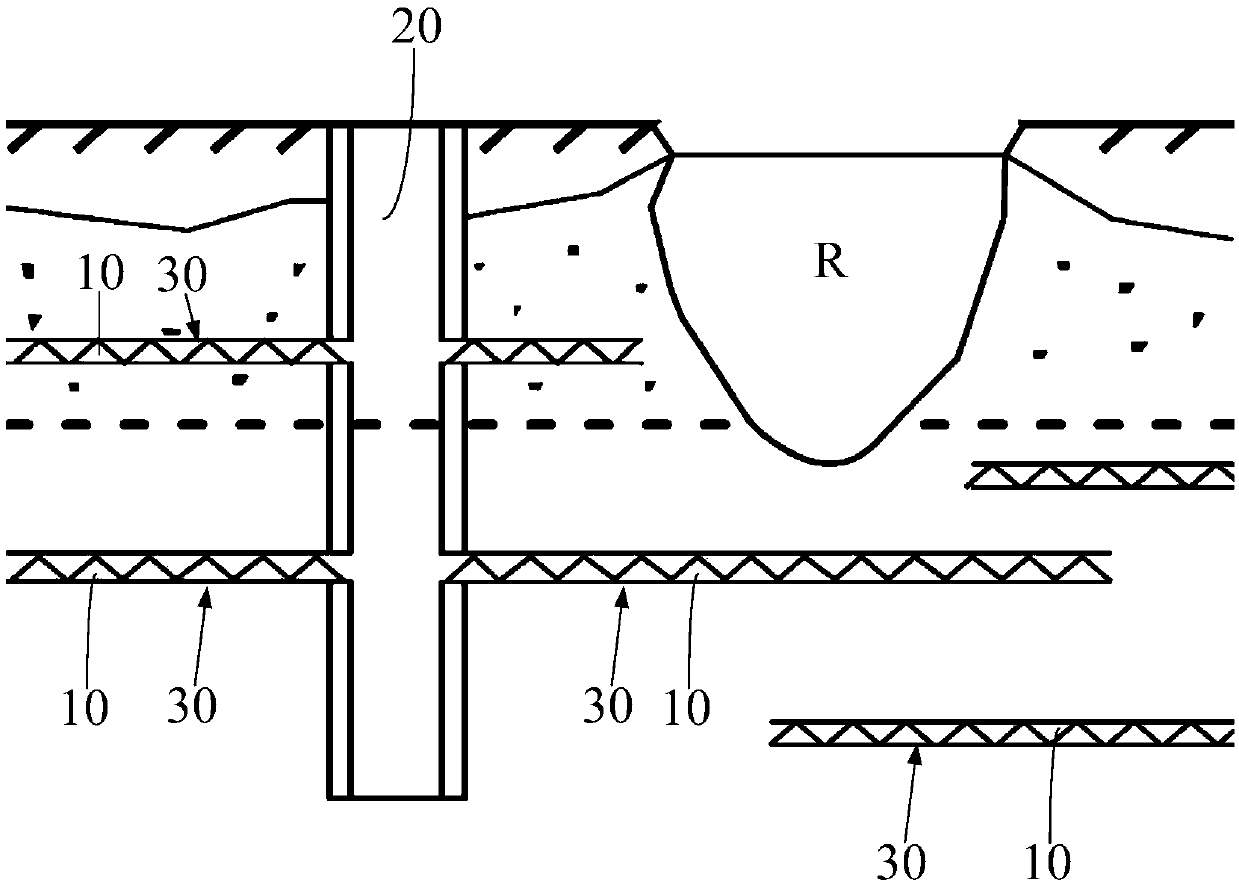 Transverse decontaminating adsorption tube for recovering contaminated underground water