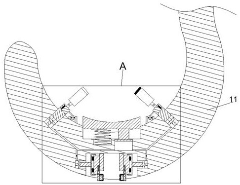 Lifting hook capable of holding goods in emergency during falling