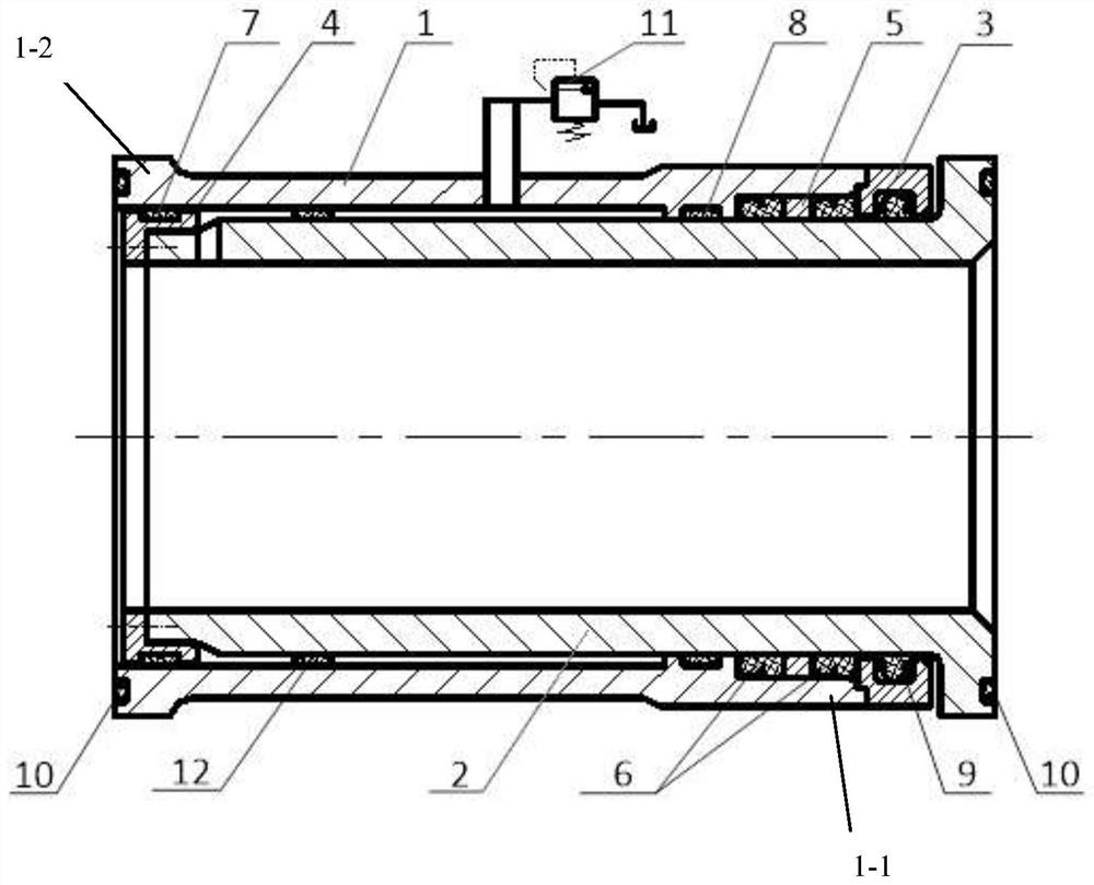 Telescopic cooling liquid conveying device