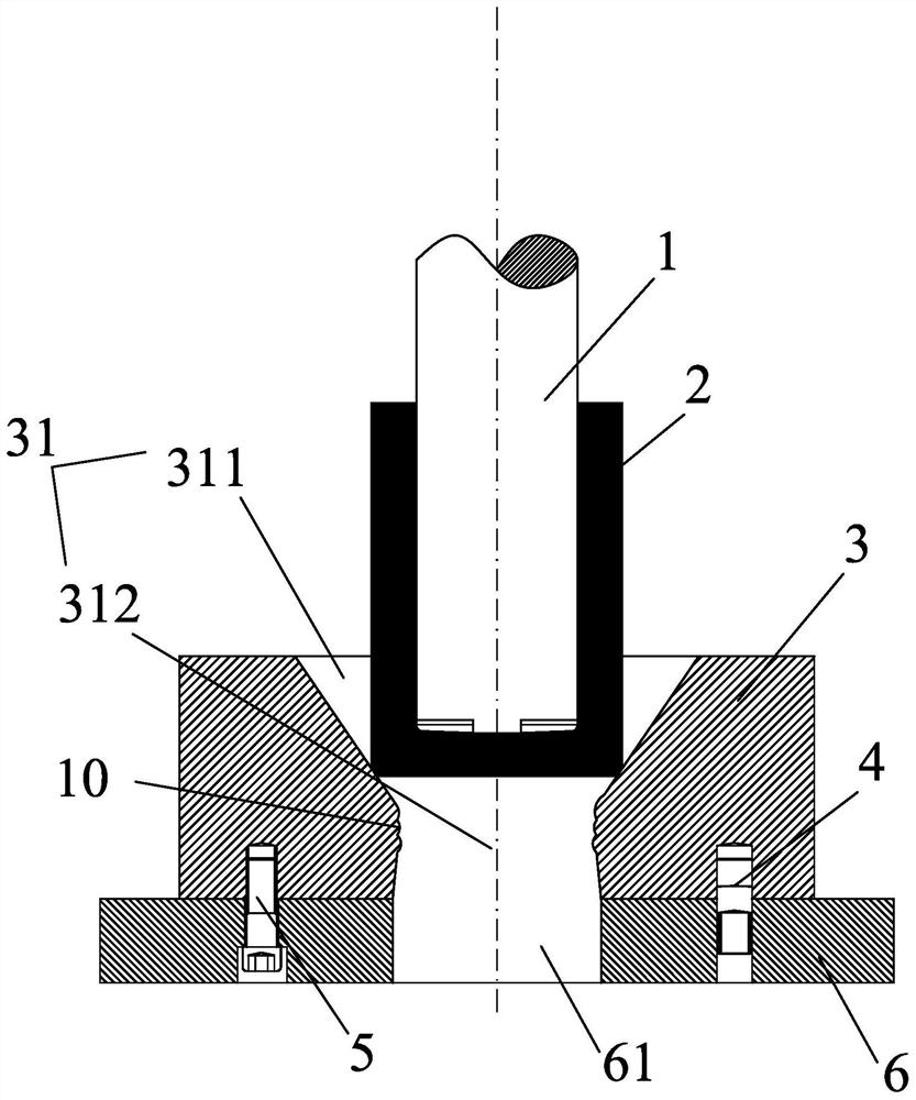 Rotary deep drawing forming mold of thin-wall cup-shaped part