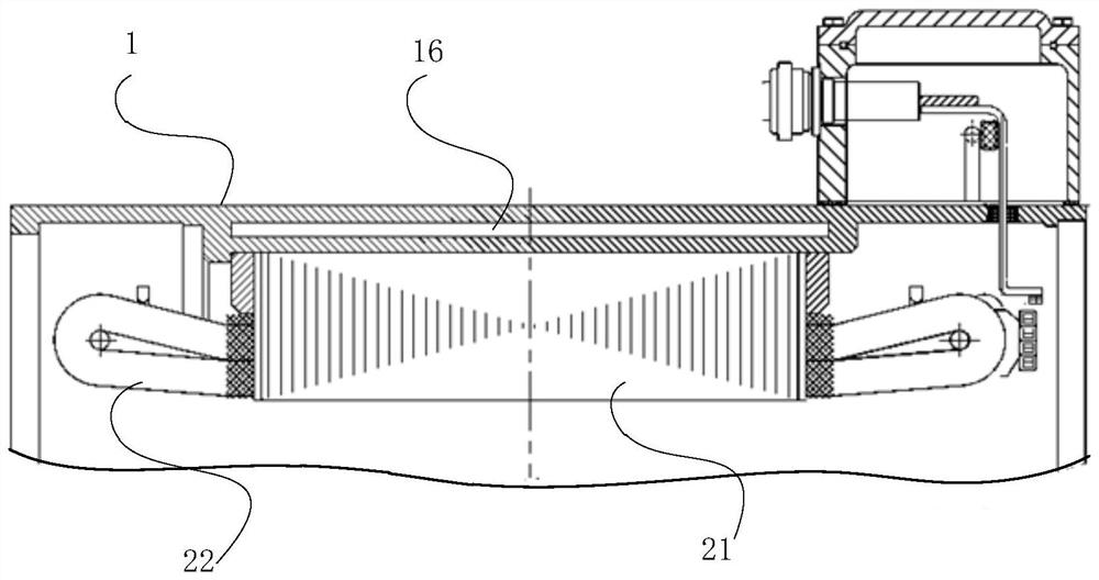 Air-water cooling high-power permanent magnet traction motor with hanging structure