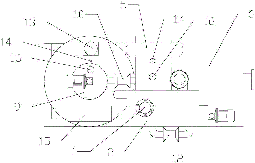 Device for treating catering oil-water with ionized oxygen