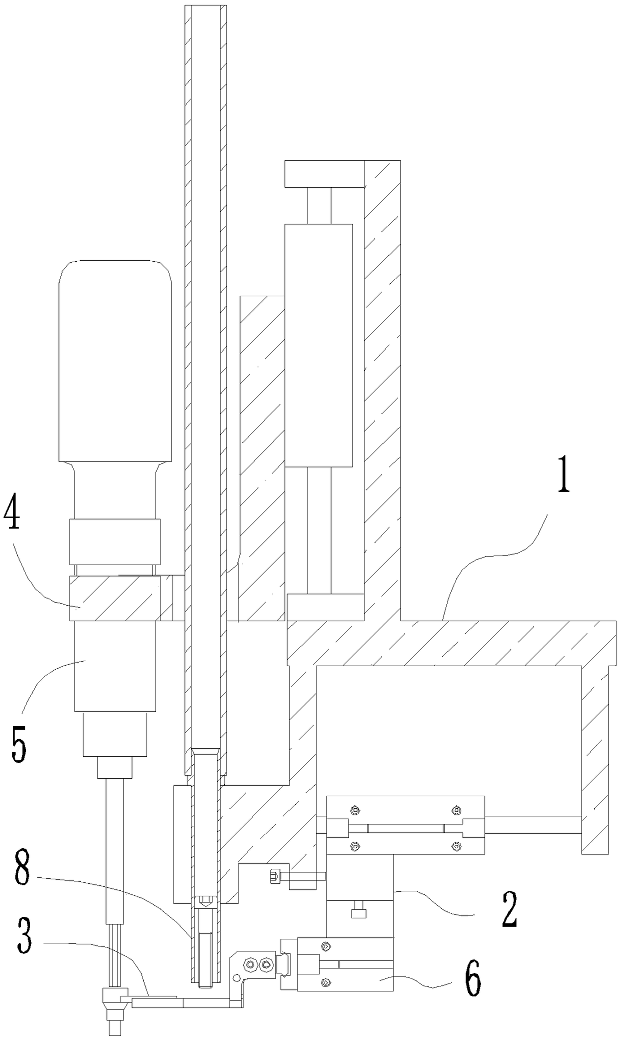 Full-automatic screwing machine