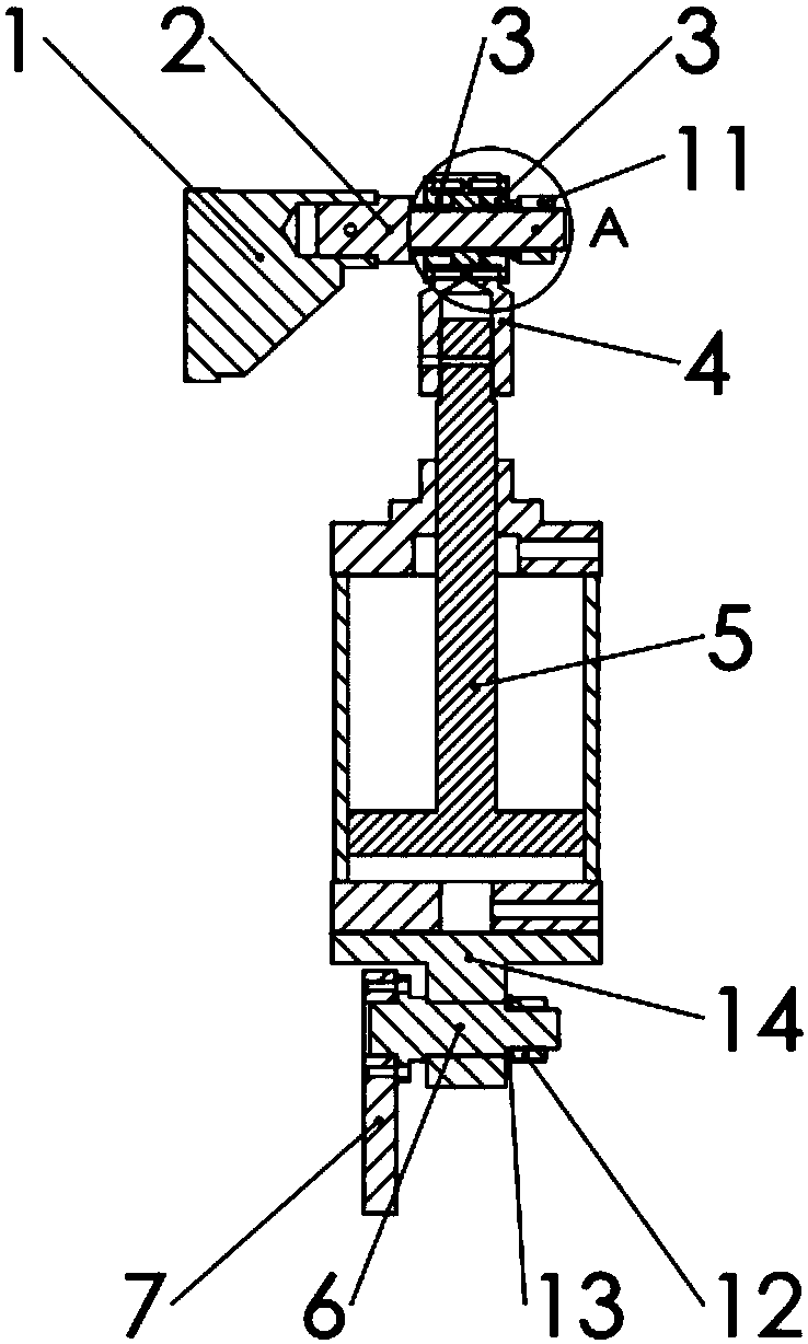 Lower cross beam balance device of ultralarge powder forming machine