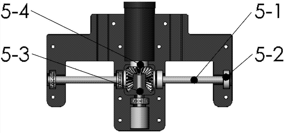 Gear transmission halving upper body energy-saving passive walking device and control method thereof