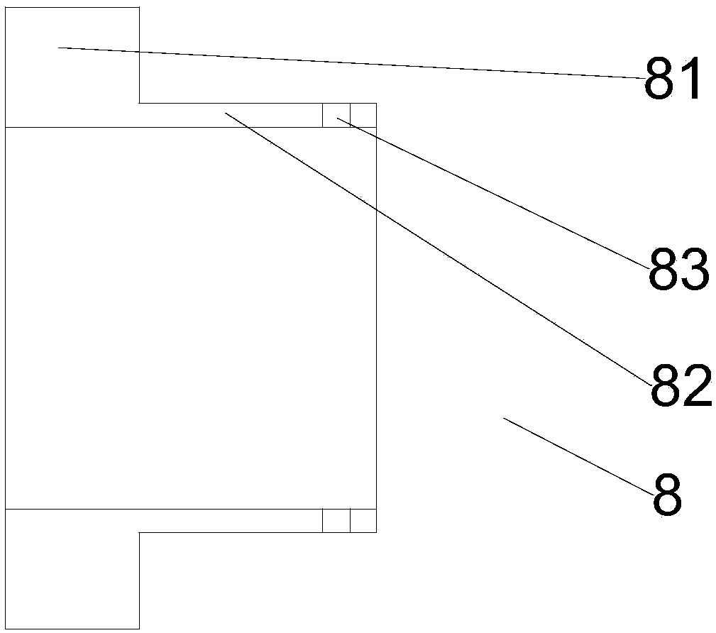 Steel pipe cutting device and cutting method thereof