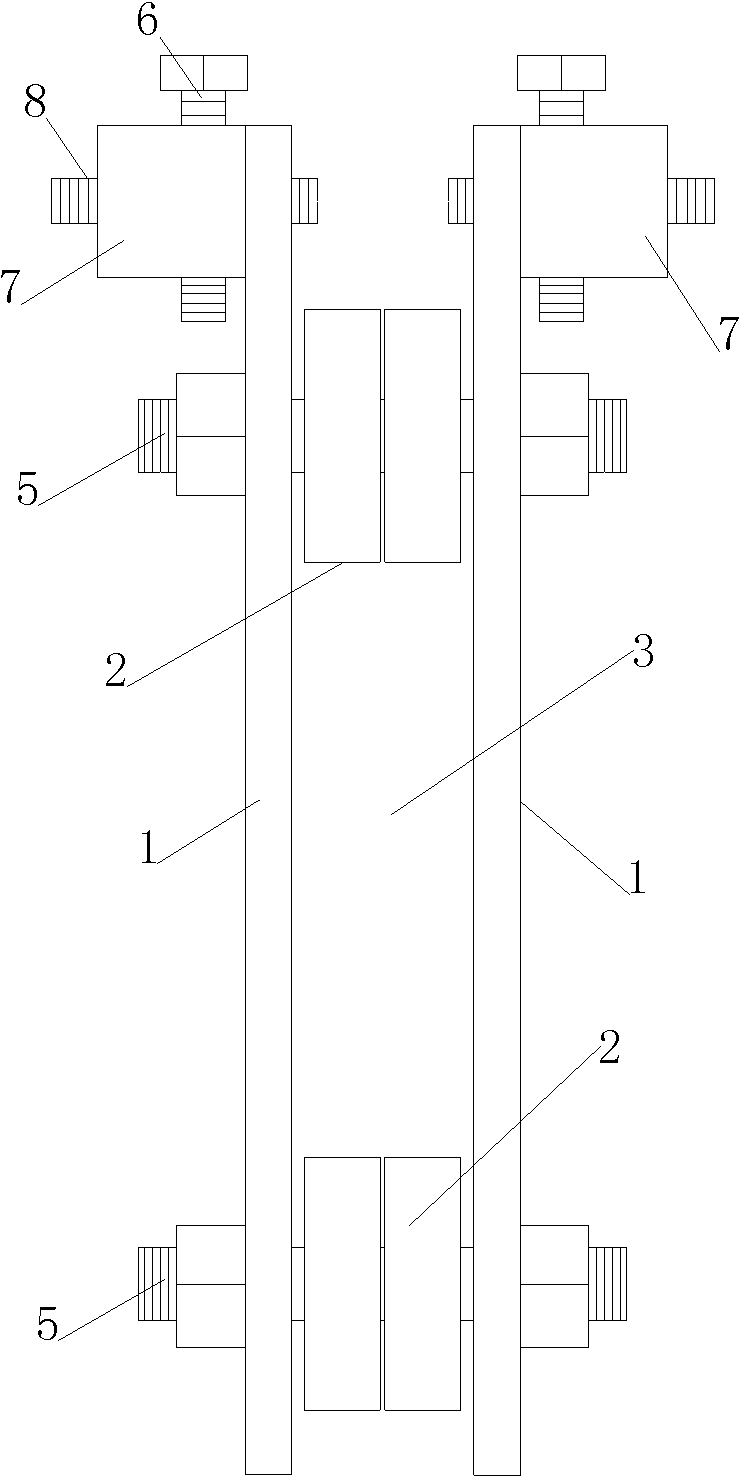 Chain tightener, chain transmission mechanism with same and tobacco cutting device