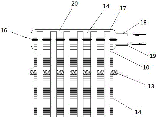 Air source heat pump defrosting and deashing device and method based on shock wave and heat pipe technologies