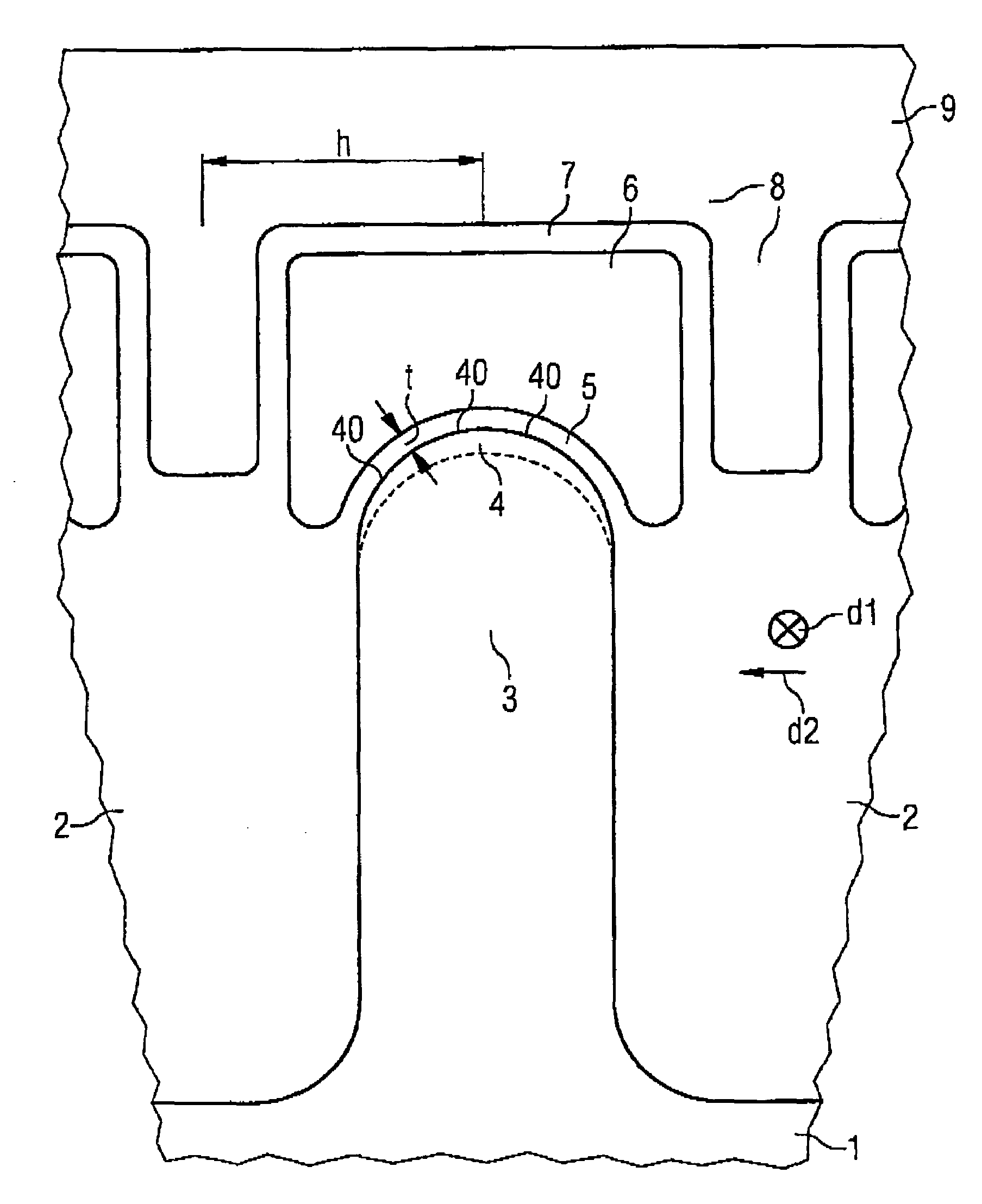 Semiconductor memory device comprising memory cells with floating gate electrode and method of production