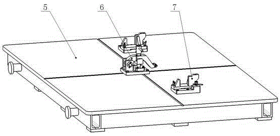 Positioning device for assembling and welding of upper beams of pallet fork frame of forklift