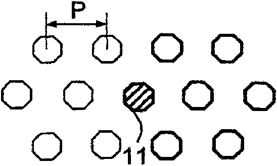 Antenna with shared sources and process for manufacturing multi-beam antenna with shared sources