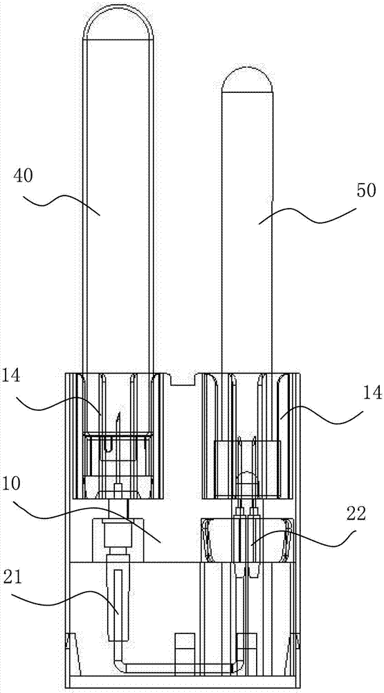 Liquid transfer linking device