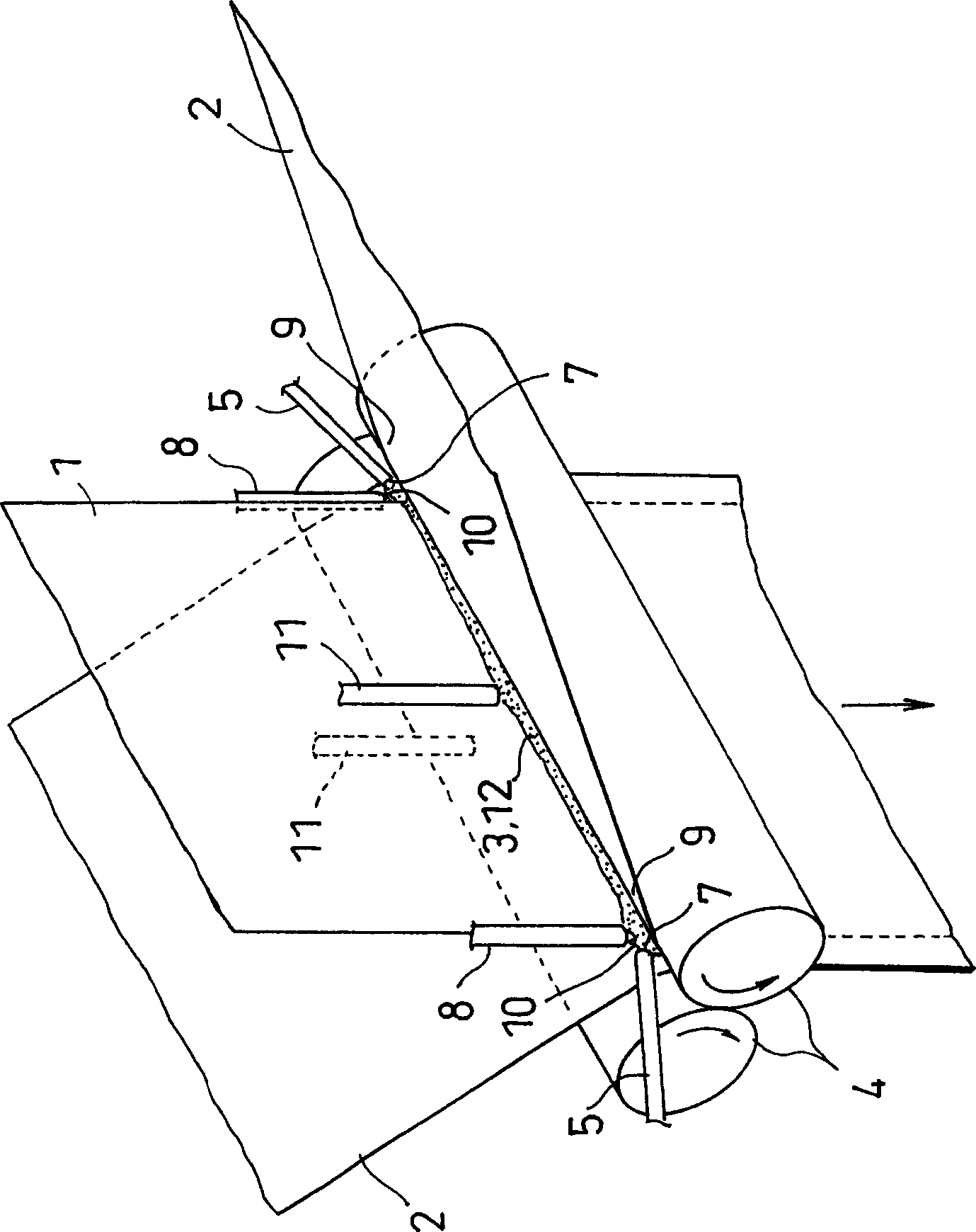 Production method of film laminates and production apparatus used therein